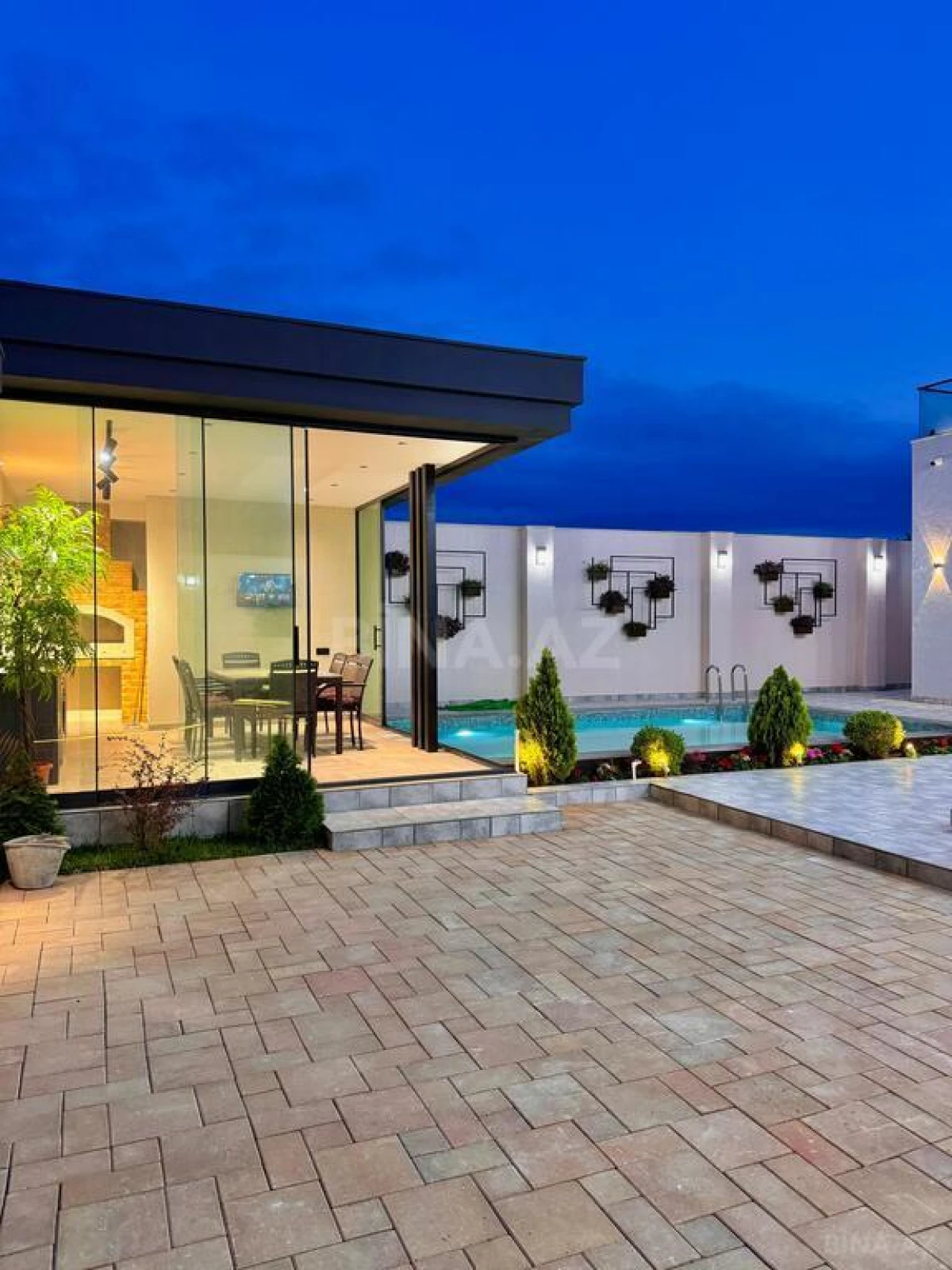 Satılır 4 otaqlı həyət evi 175 m²