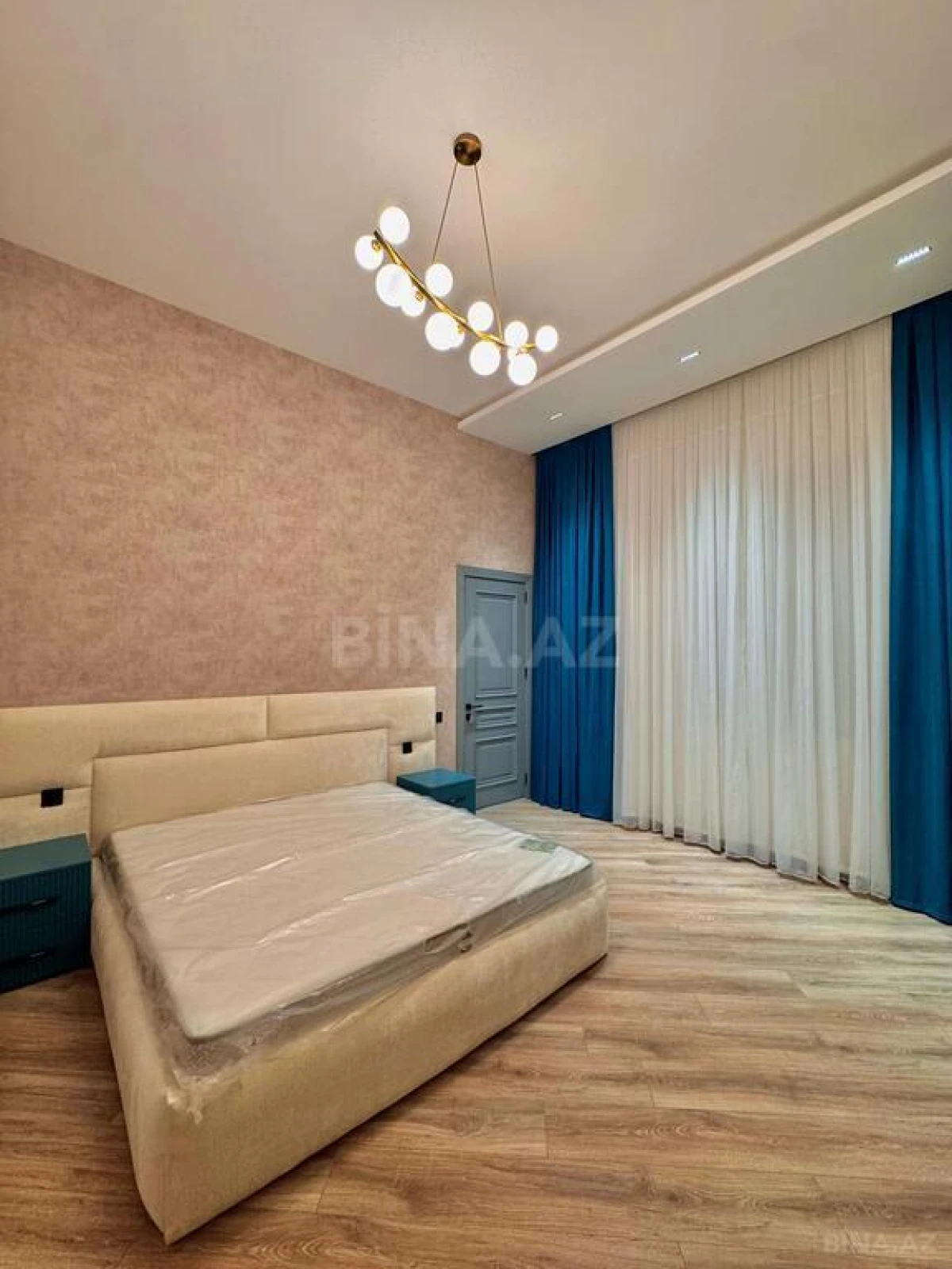 Satılır 4 otaqlı həyət evi 175 m²