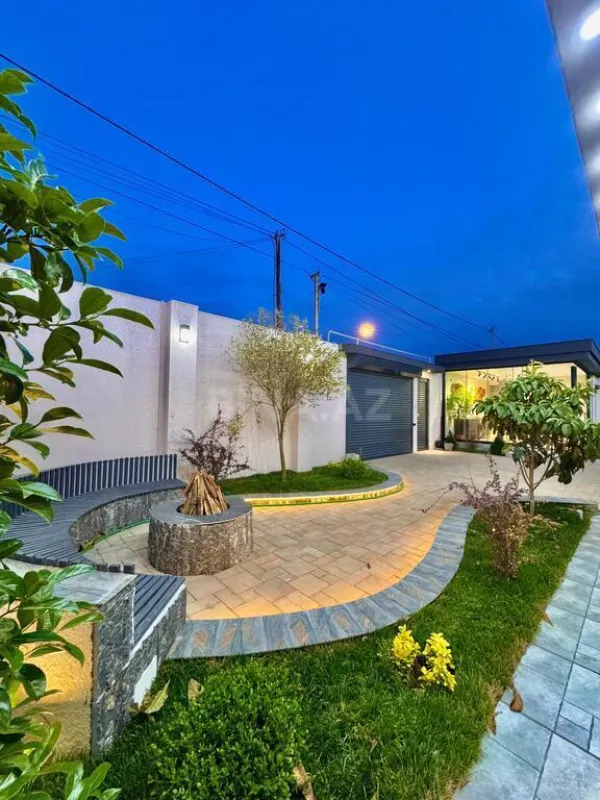 Satılır 4 otaqlı həyət evi 175 m²