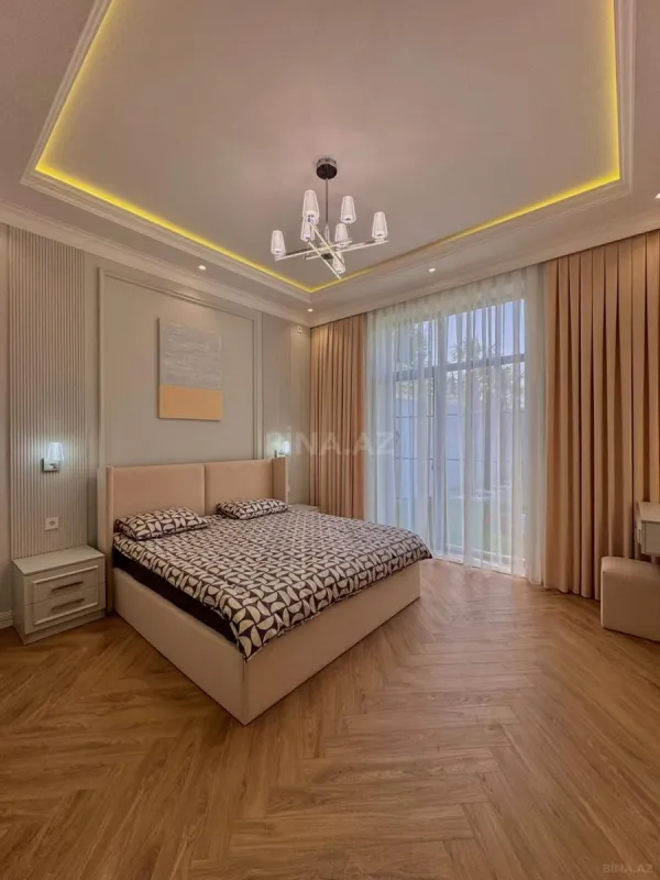 Satılır 6 otaqlı həyət evi 430 m²