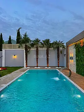 Satılır 6 otaqlı həyət evi 430 m²