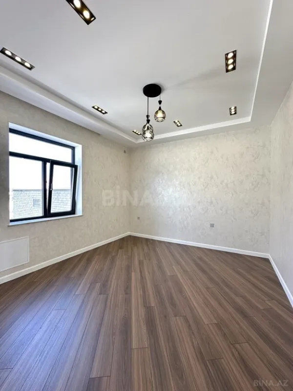 Satılır 5 otaqlı həyət evi 260 m²