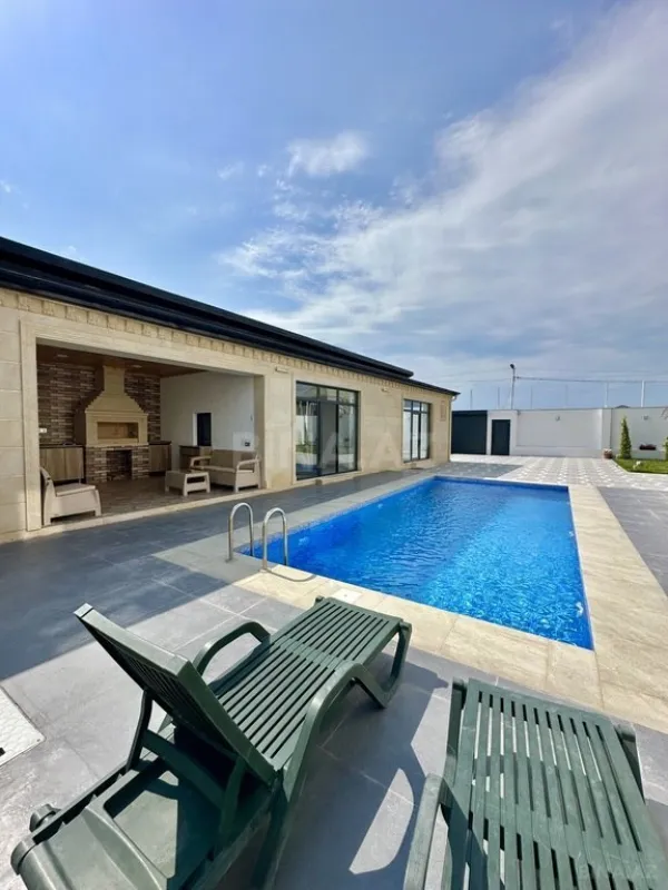 Satılır 5 otaqlı həyət evi 260 m²