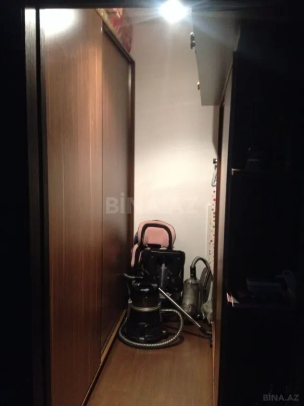 Satılır 4 otaqlı mənzil 158 m²