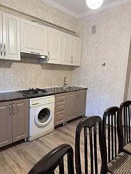 Satılır 1 otaqlı mənzil 55 m²