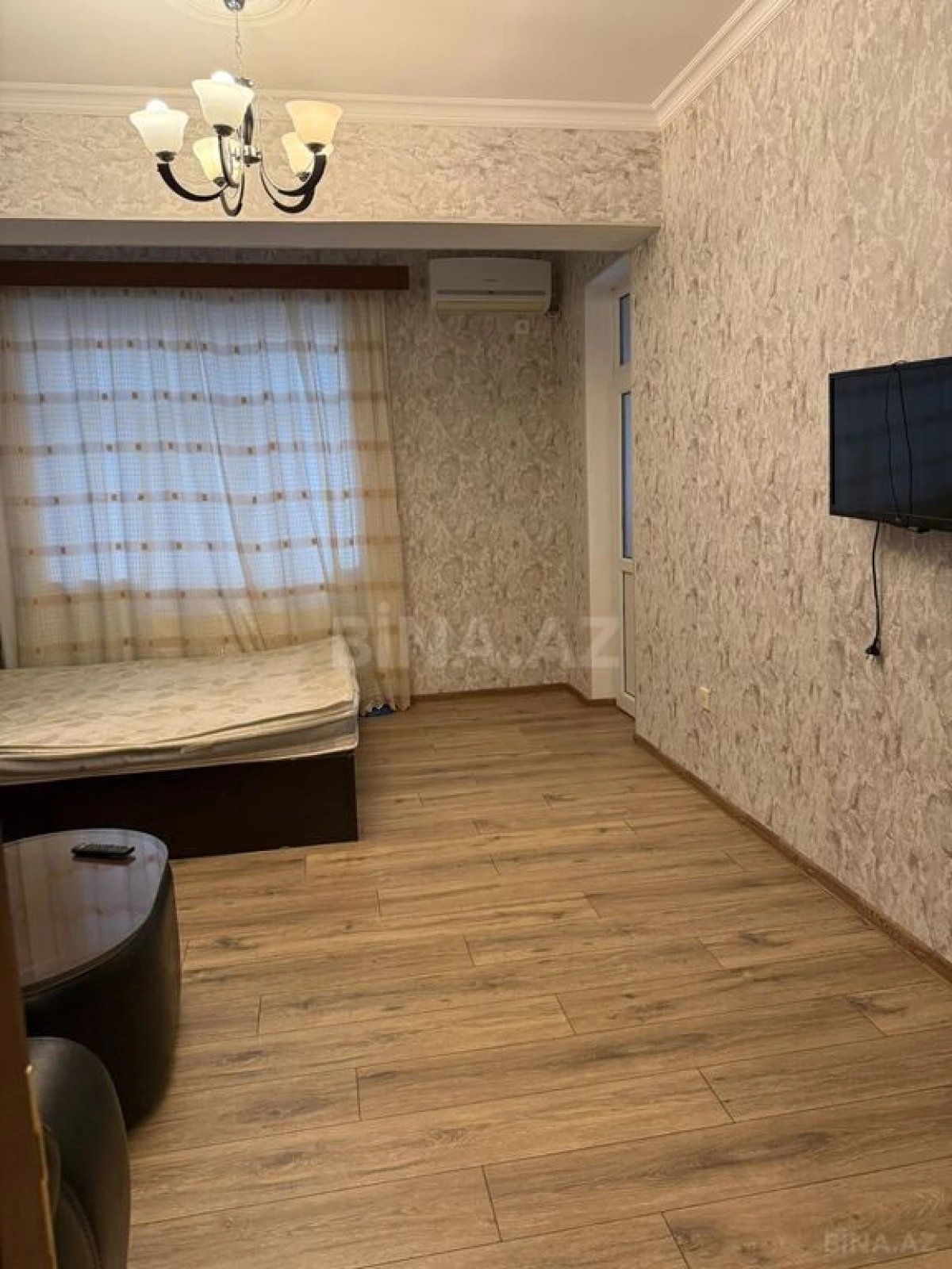 Satılır 1 otaqlı mənzil 55 m²