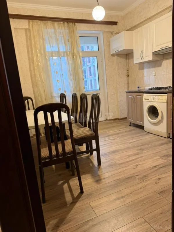 Satılır 1 otaqlı mənzil 55 m²