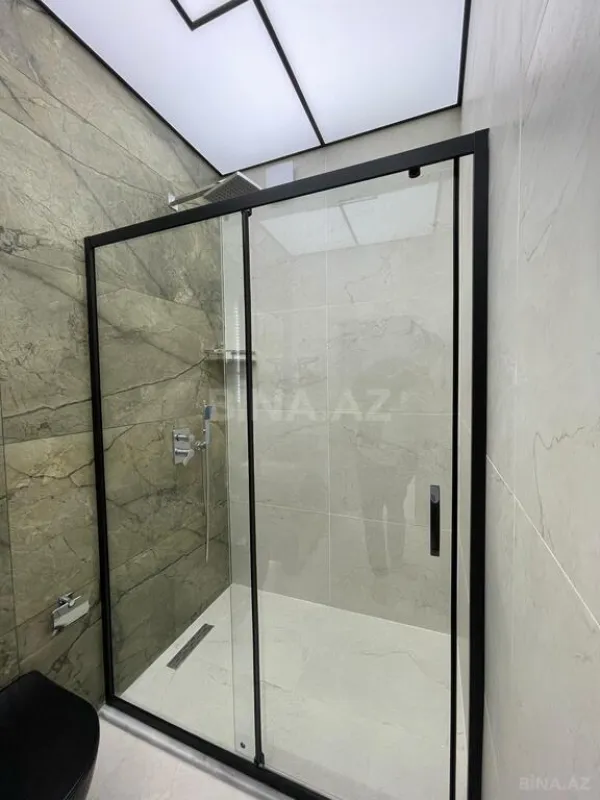 Kirayə verilir 2 otaqlı mənzil 105 m²