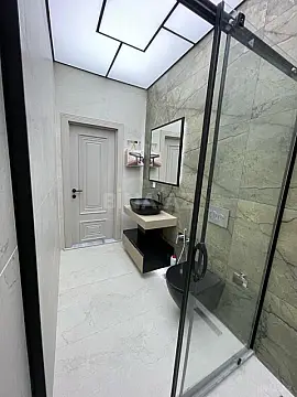 Kirayə verilir 2 otaqlı mənzil 105 m²