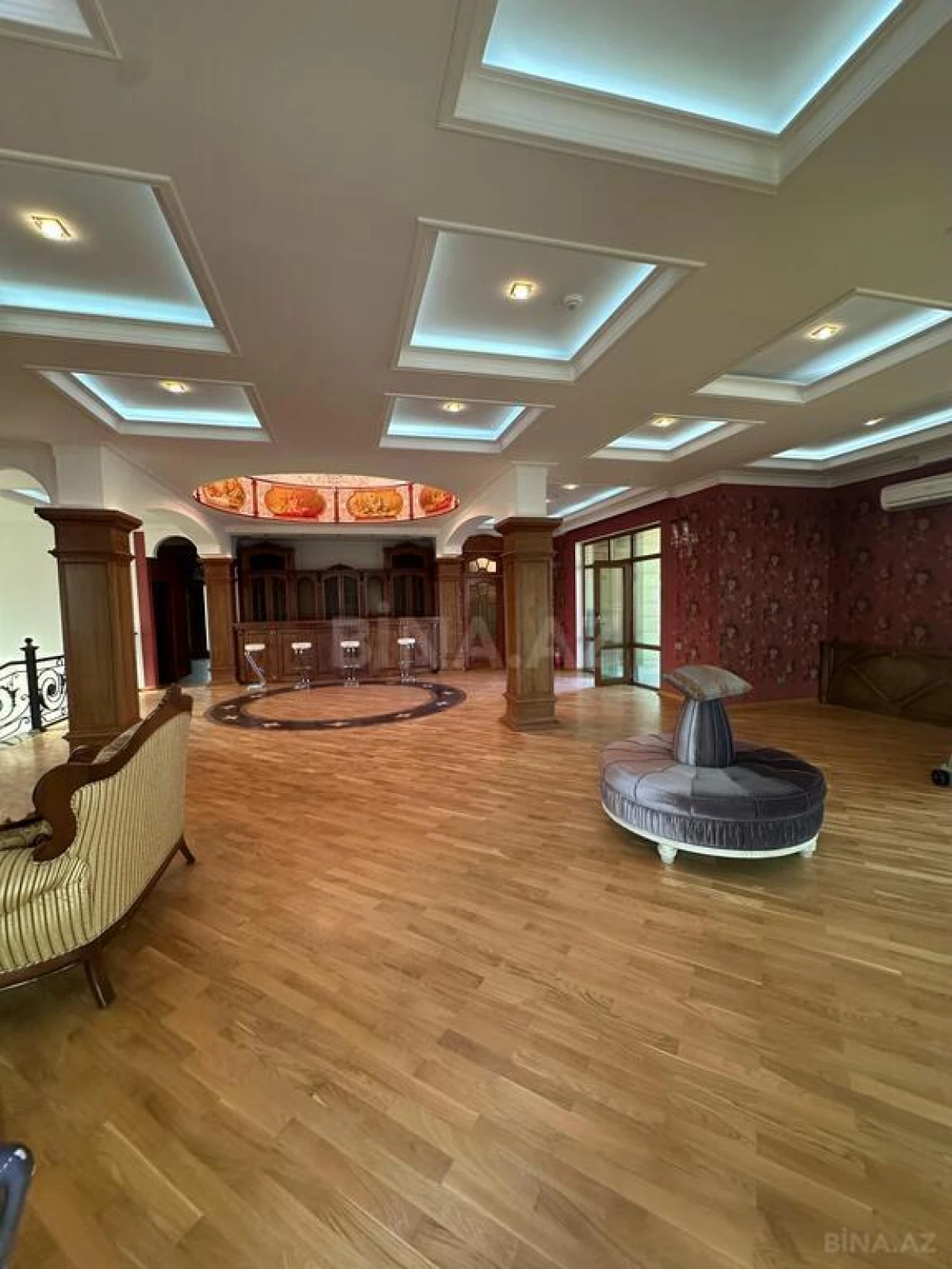 Satılır 18 otaqlı həyət evi 1200 m²