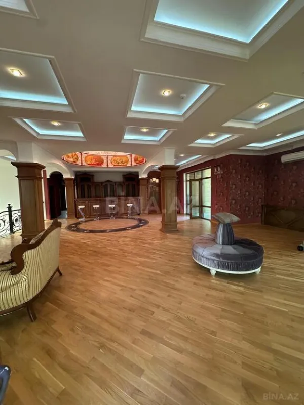 Satılır 18 otaqlı həyət evi 1200 m²