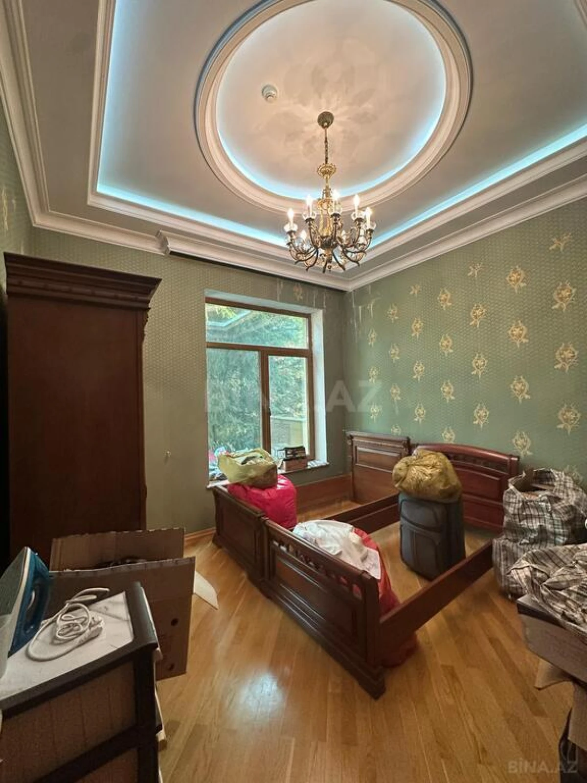 Satılır 18 otaqlı həyət evi 1200 m²