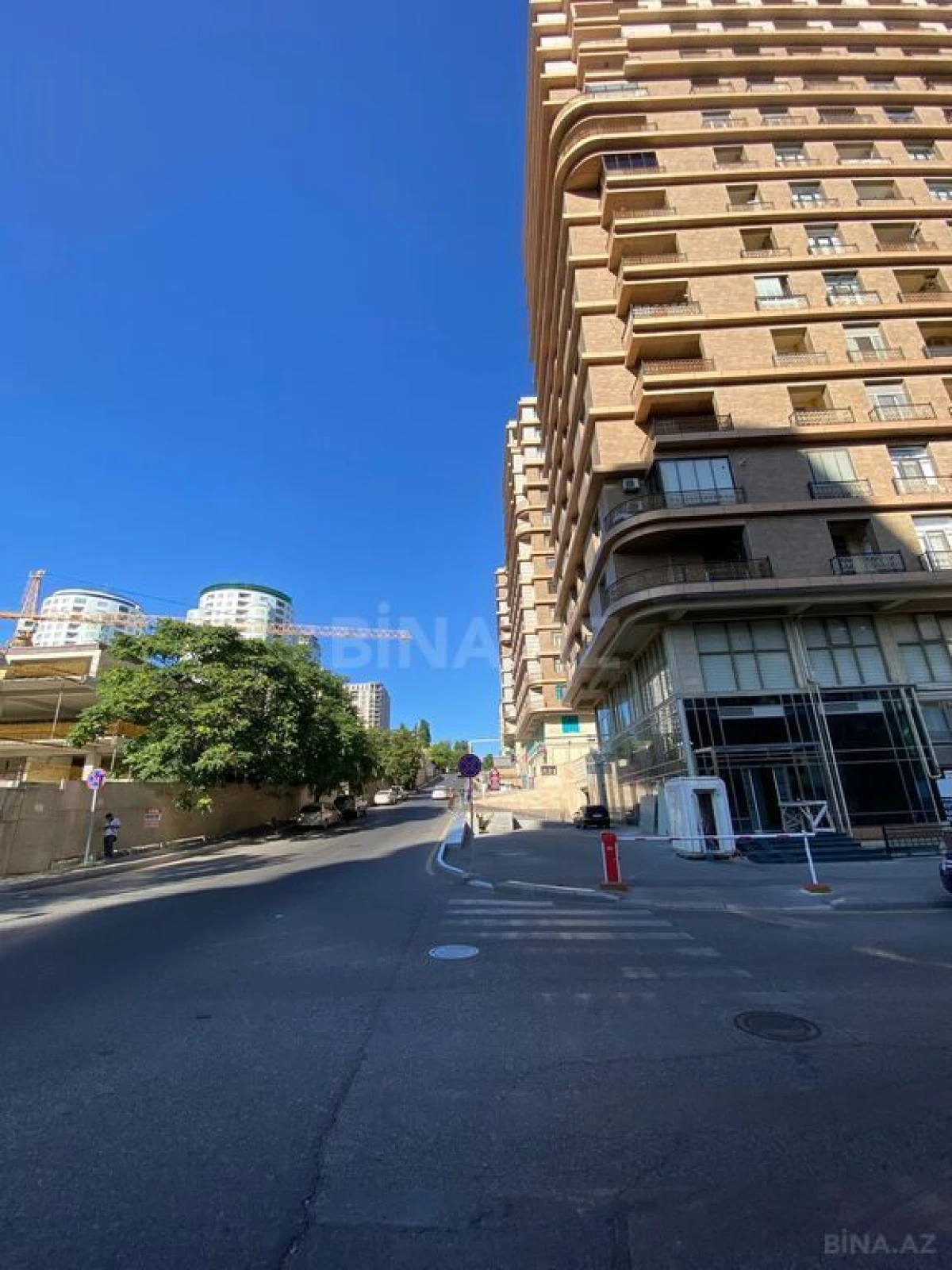 Satılır 3 otaqlı mənzil 150 m²