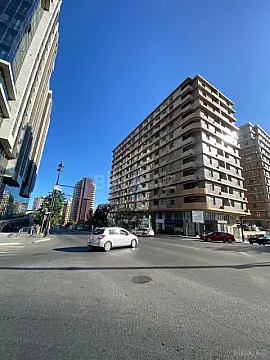 Satılır 3 otaqlı mənzil 150 m²