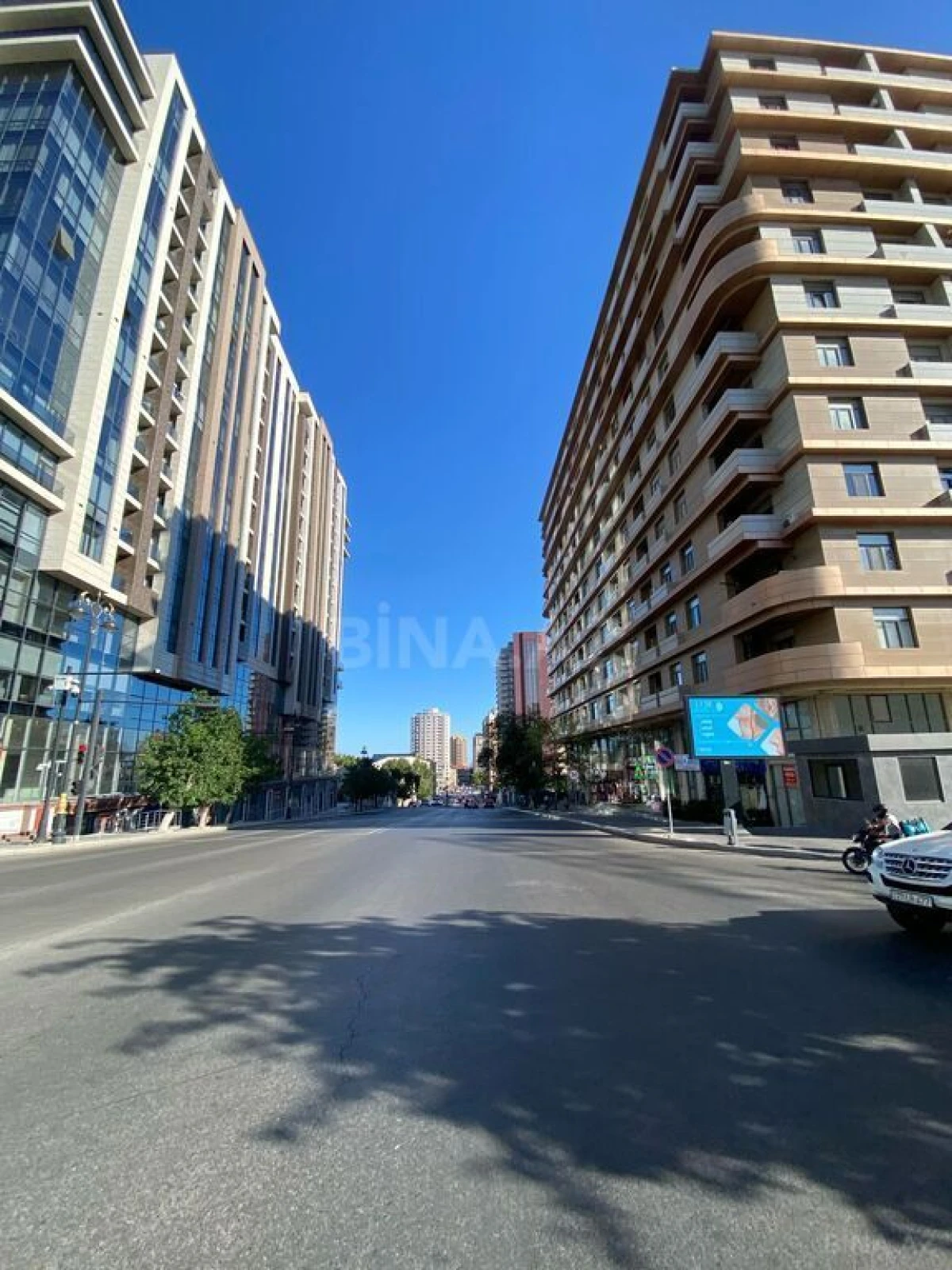 Satılır 3 otaqlı mənzil 150 m²
