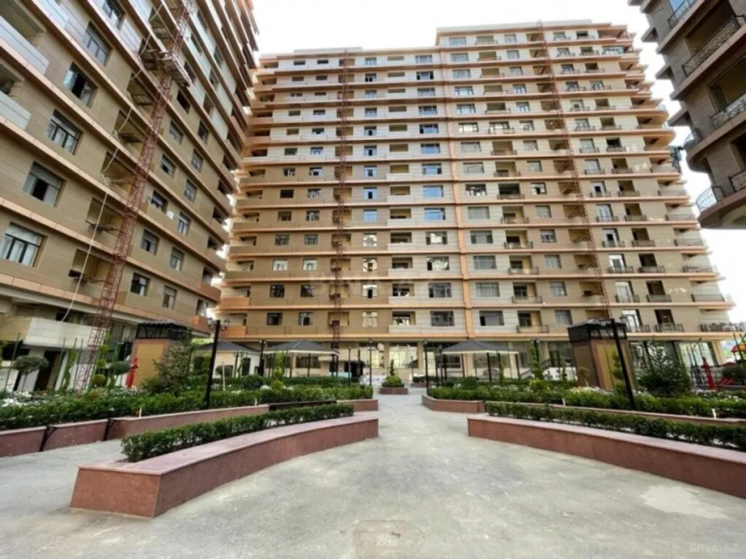 Satılır 3 otaqlı mənzil 150 m²