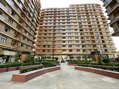 Satılır 3 otaqlı mənzil 150 m²