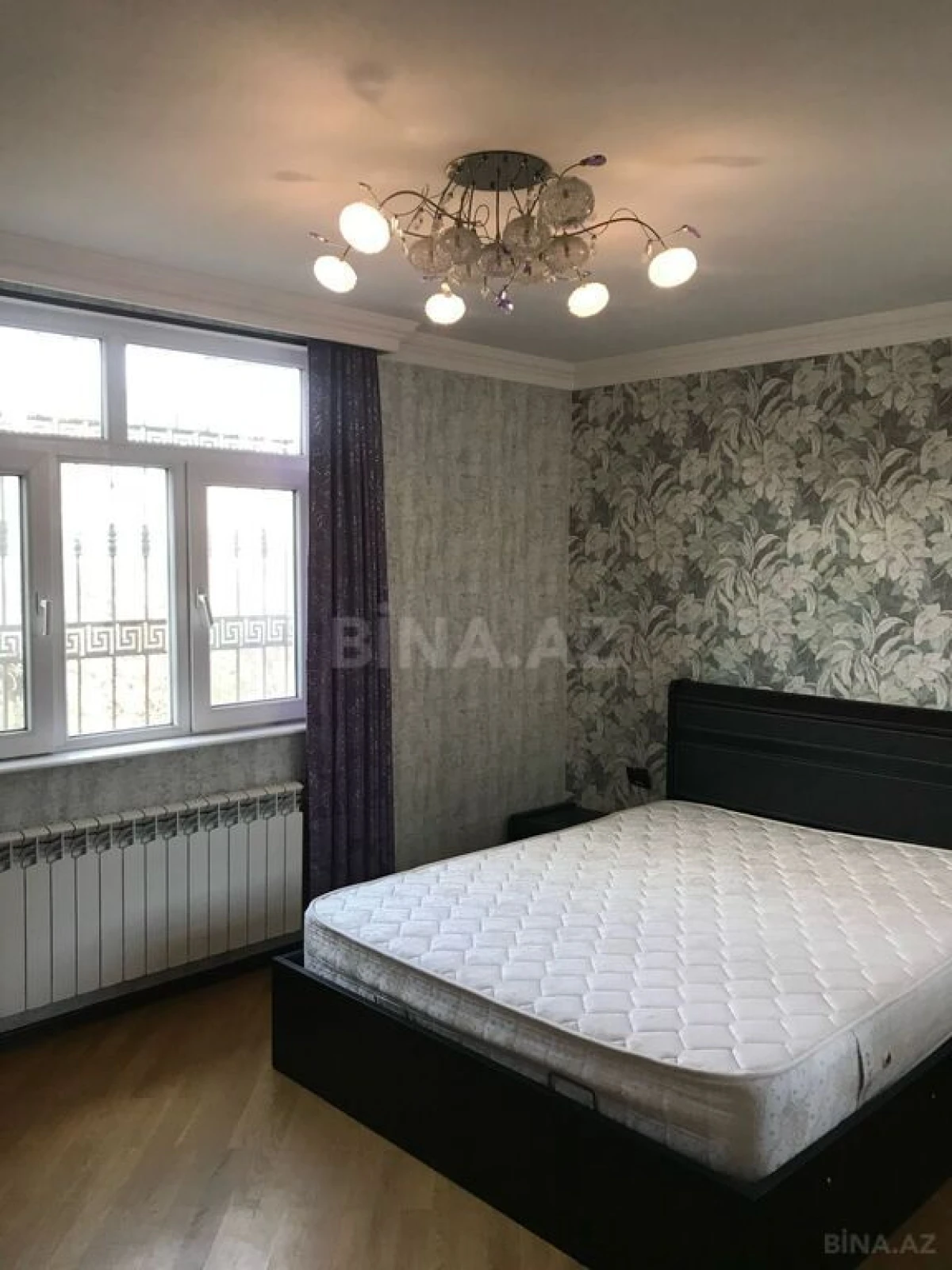 Satılır 3 otaqlı mənzil 120 m²