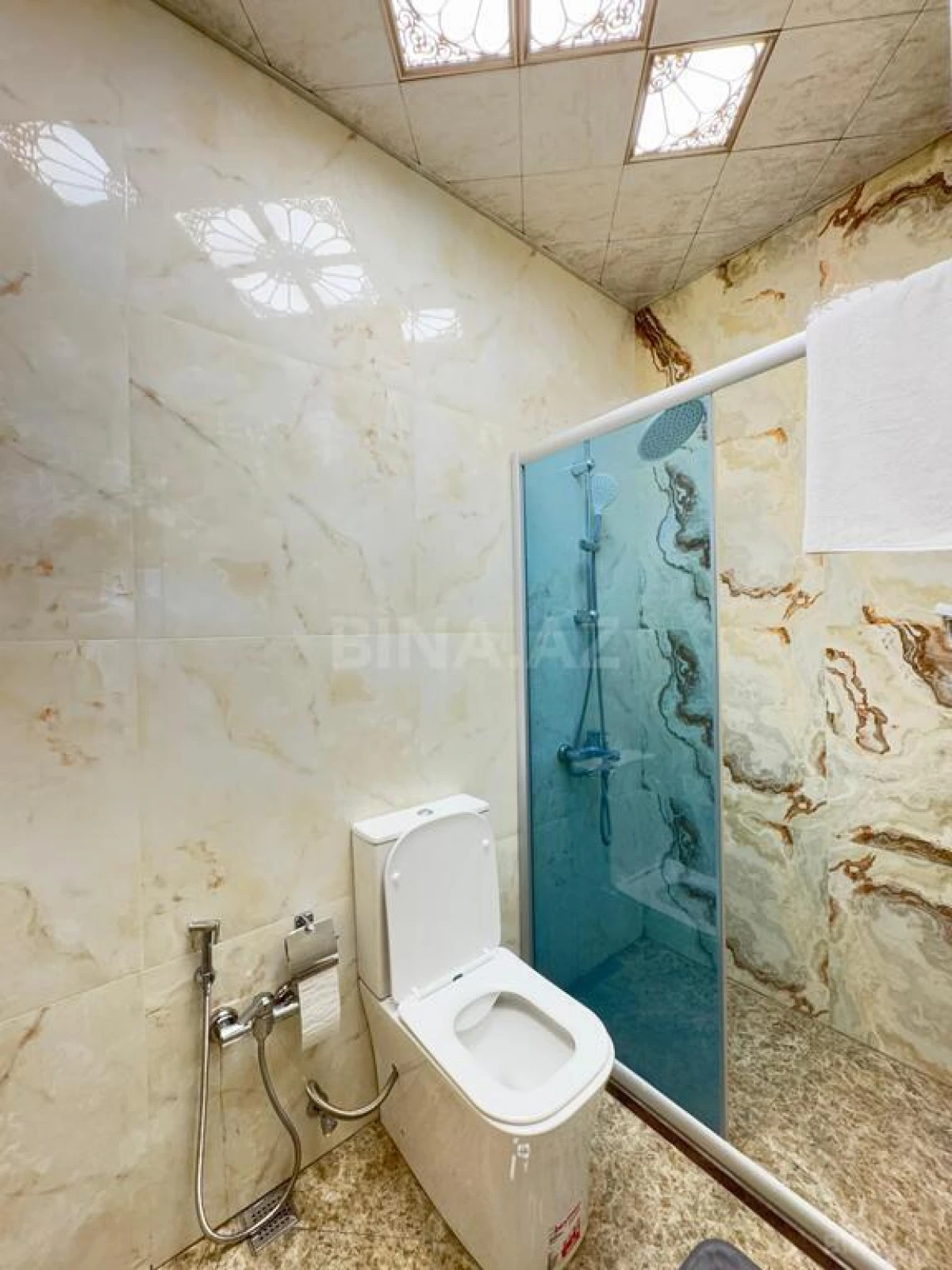 Satılır 5 otaqlı həyət evi 310 m²