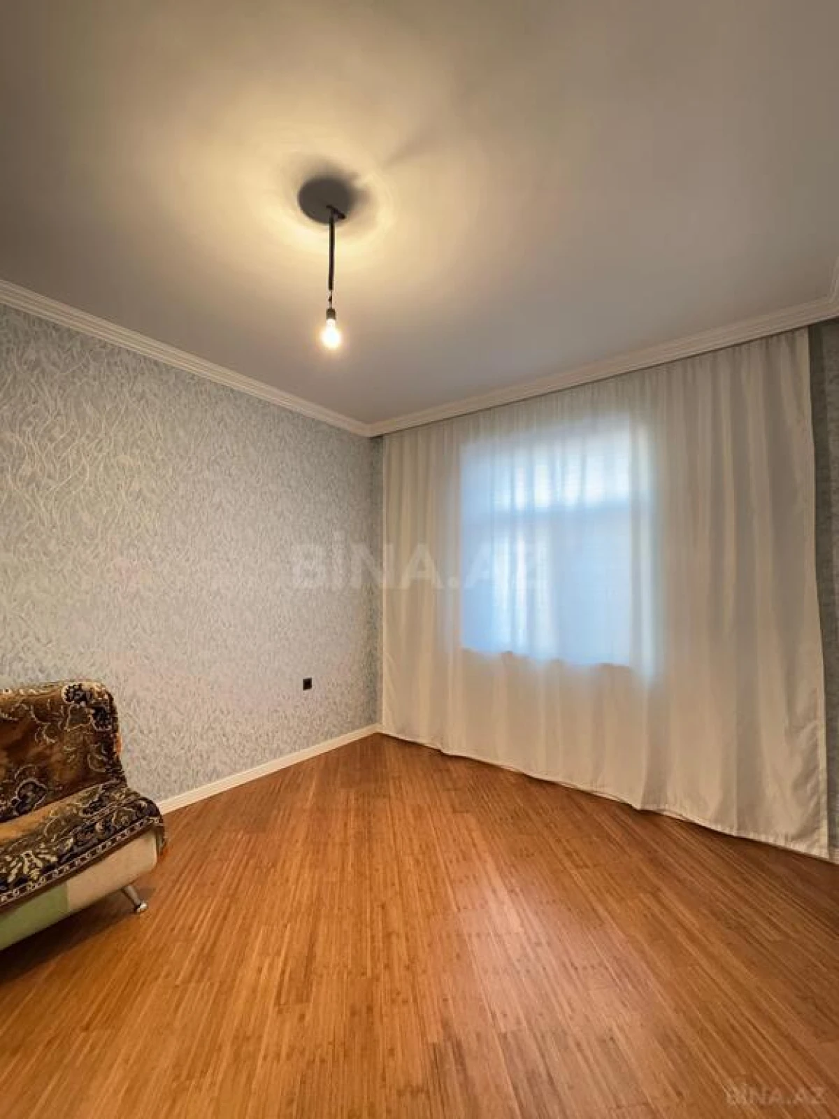 Satılır 5 otaqlı həyət evi 310 m²