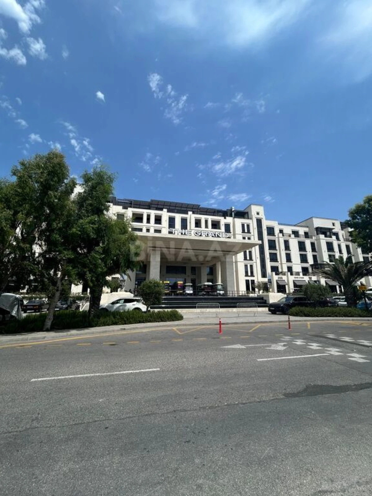 Kirayə verilir 2 otaqlı mənzil 75 m²