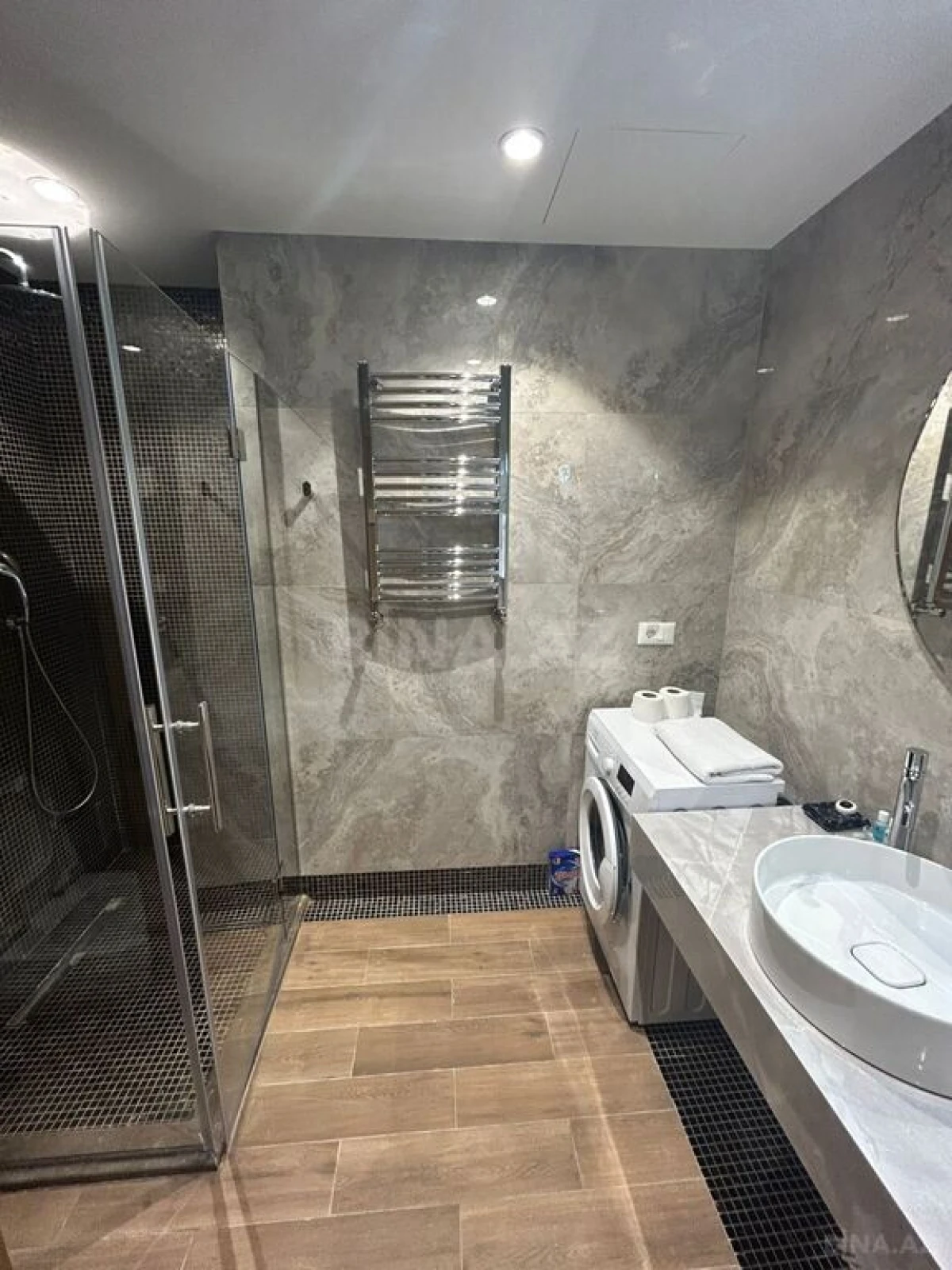 Kirayə verilir 2 otaqlı mənzil 75 m²