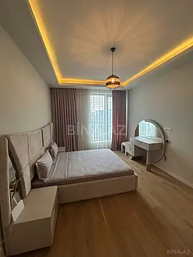 Kirayə verilir 2 otaqlı mənzil 75 m²