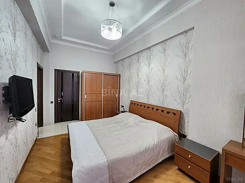 Kirayə verilir 2 otaqlı mənzil 85 m²