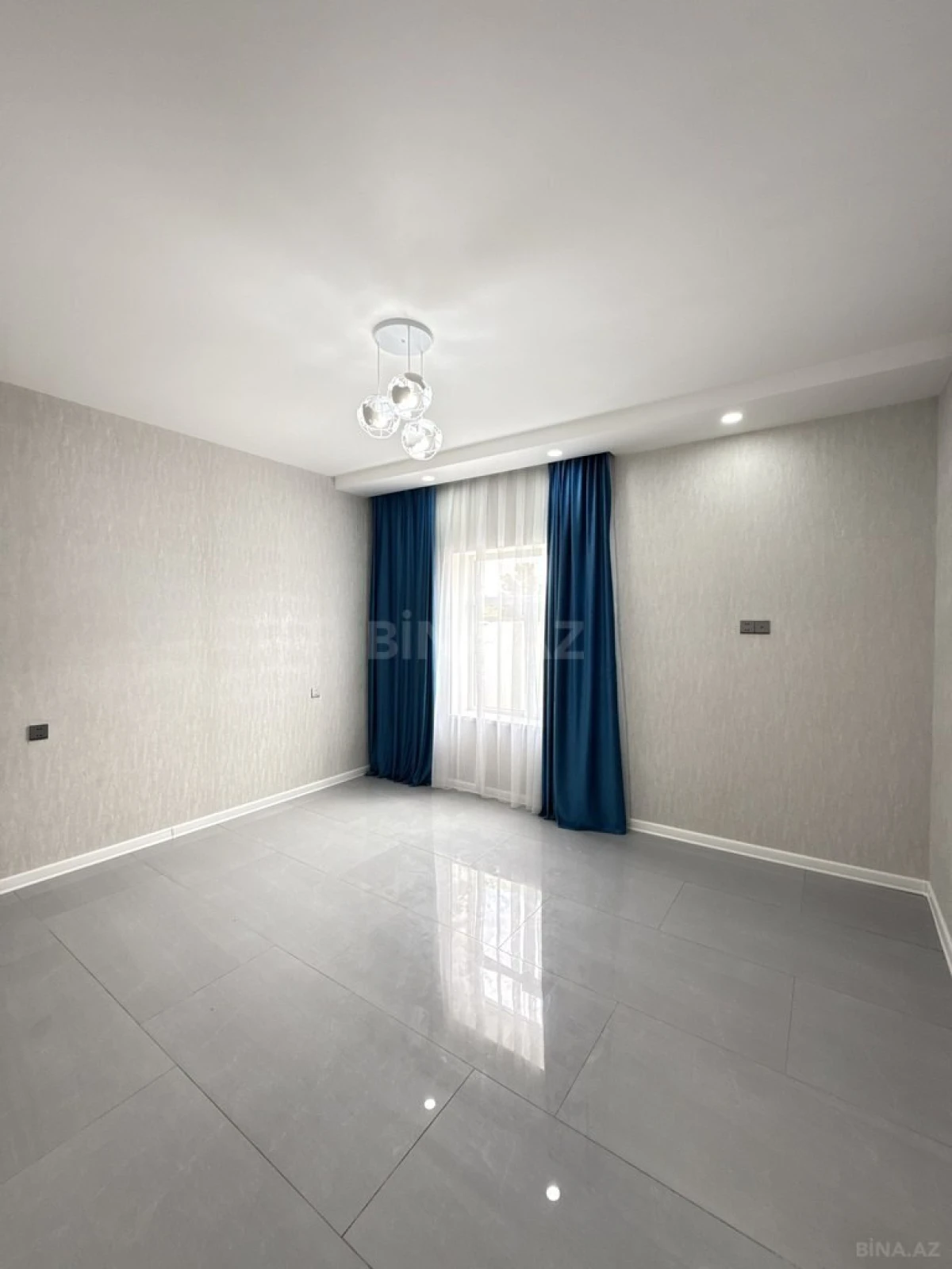 Satılır 4 otaqlı həyət evi 160 m²