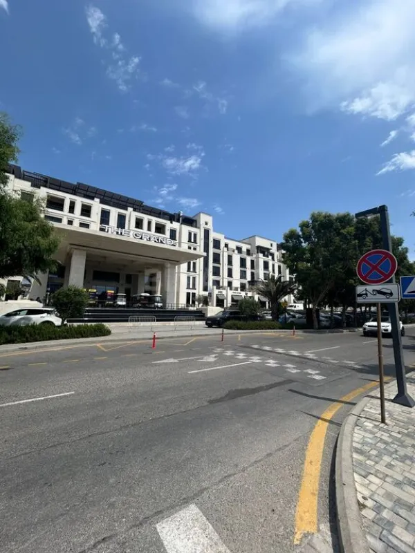 Kirayə verilir 2 otaqlı mənzil 80 m²