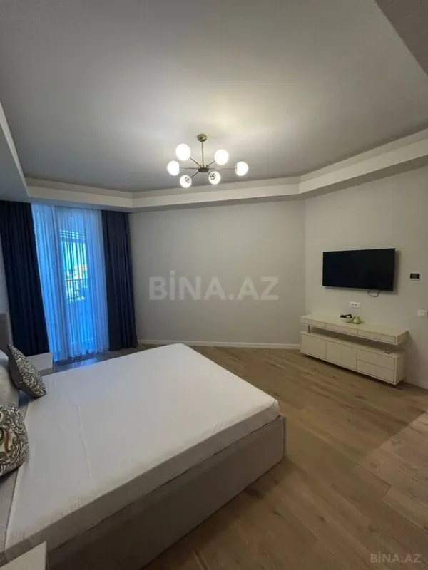 Kirayə verilir 2 otaqlı mənzil 80 m²