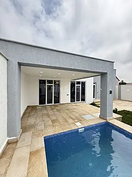 Satılır 4 otaqlı həyət evi 160 m²