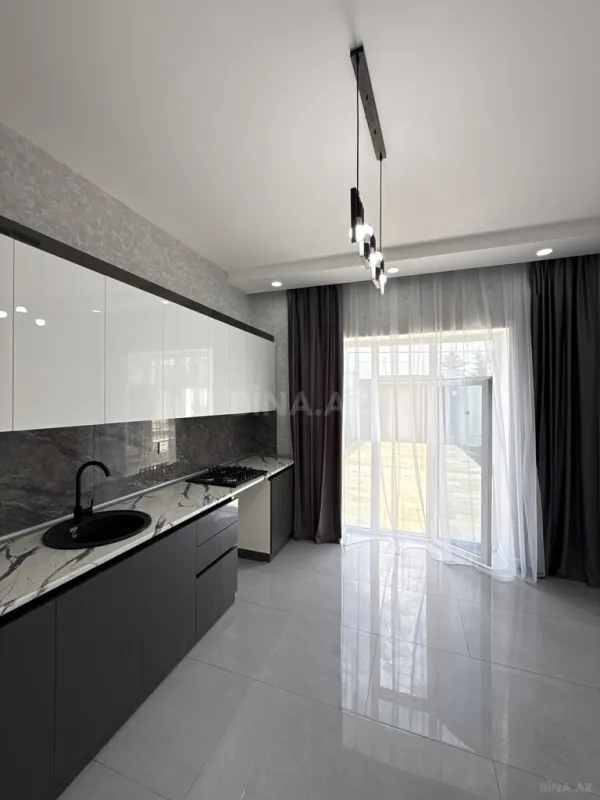 Satılır 4 otaqlı həyət evi 160 m²