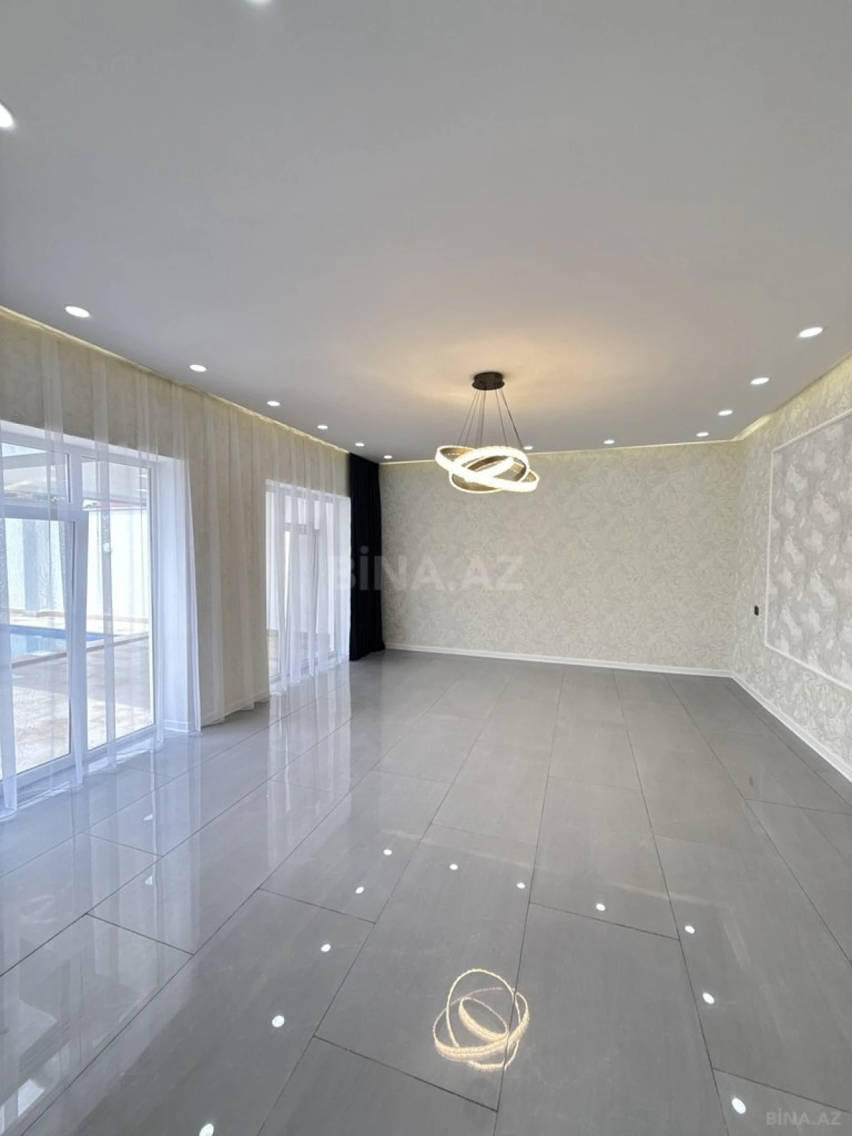 Satılır 4 otaqlı həyət evi 160 m²