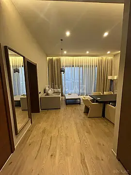 Kirayə verilir 2 otaqlı mənzil 70 m²