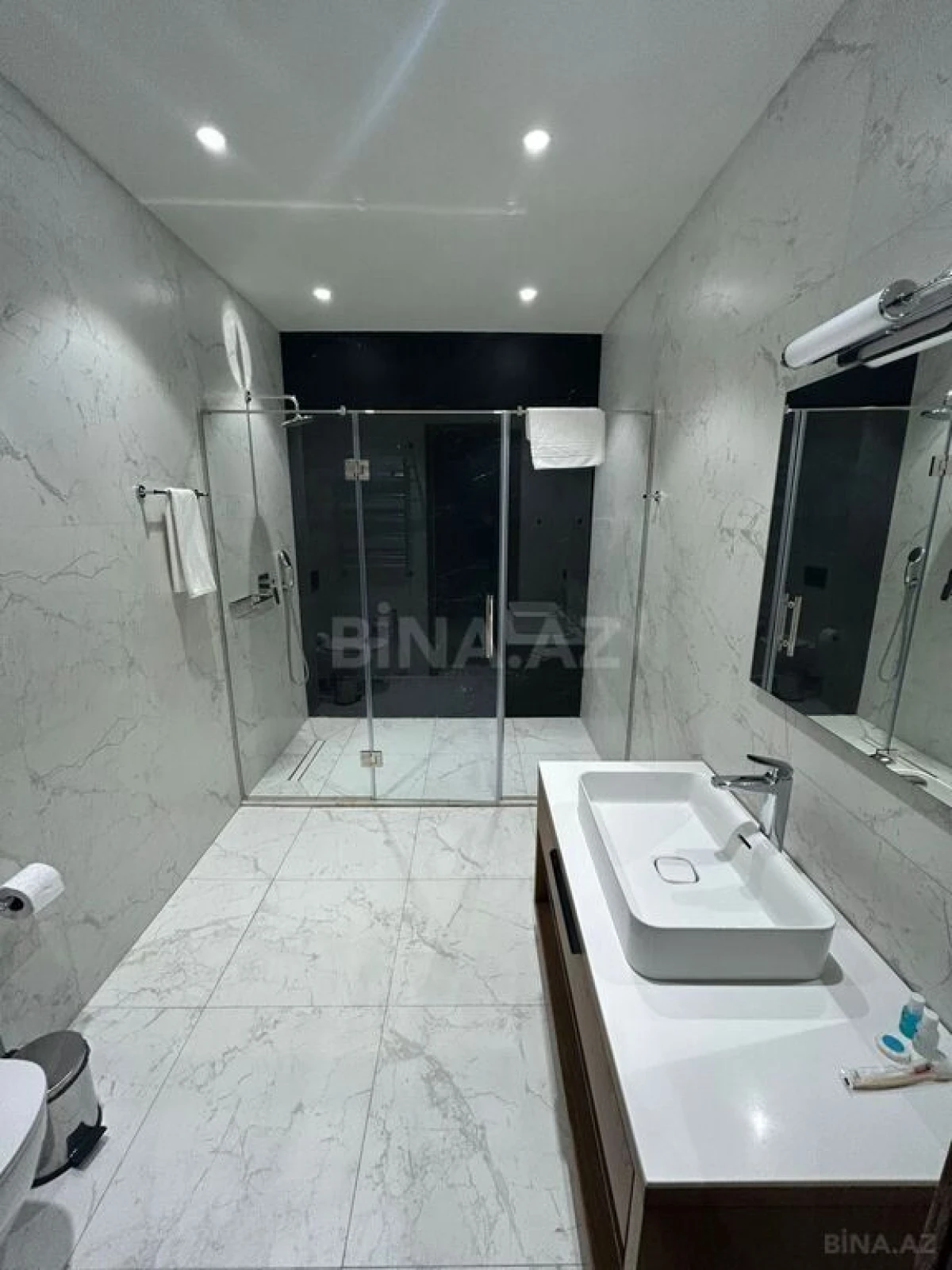 Kirayə verilir 2 otaqlı mənzil 70 m²