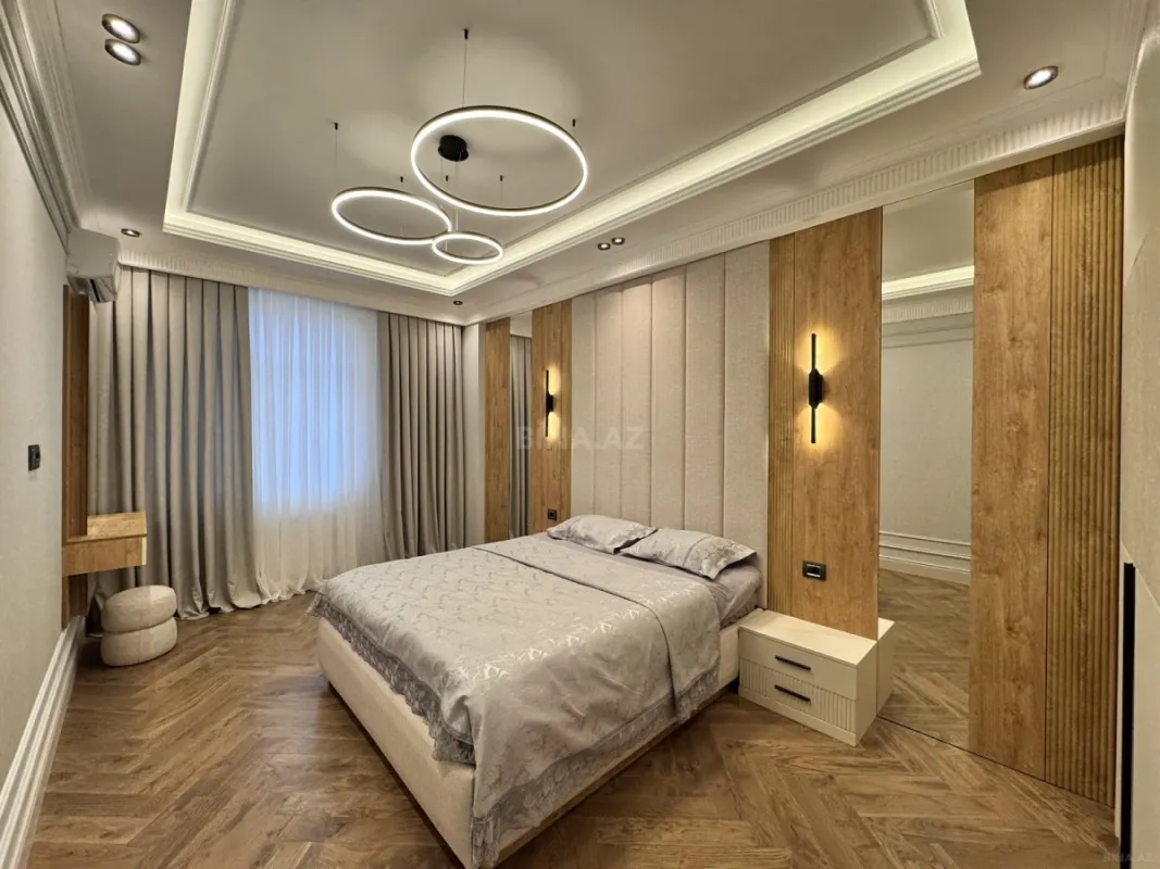 Satılır 3 otaqlı mənzil 120 m²