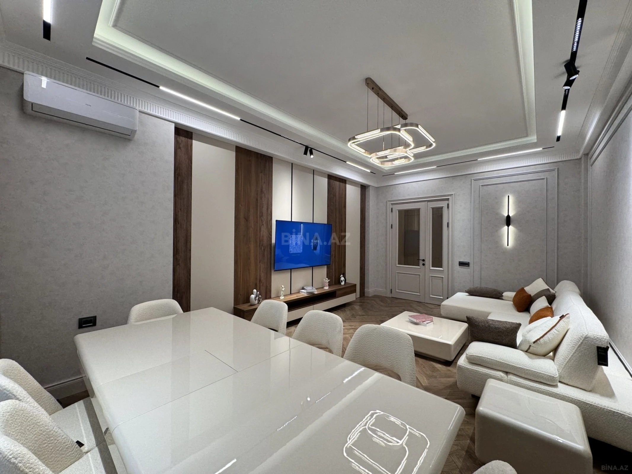 Satılır 3 otaqlı mənzil 120 m²