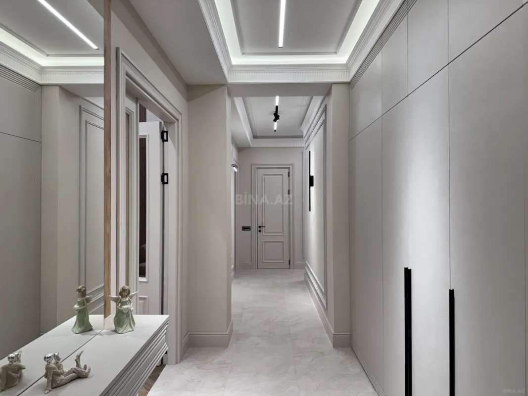 Satılır 3 otaqlı mənzil 120 m²