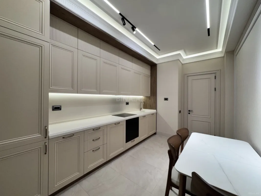 Satılır 3 otaqlı mənzil 120 m²