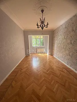 Satılır 4 otaqlı mənzil 100 m²