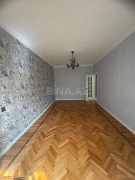 Satılır 4 otaqlı mənzil 100 m²