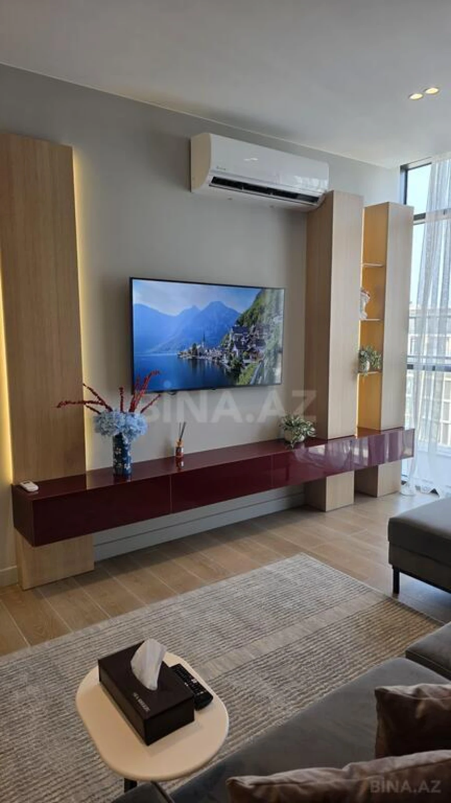 Kirayə verilir 2 otaqlı mənzil 103 m²