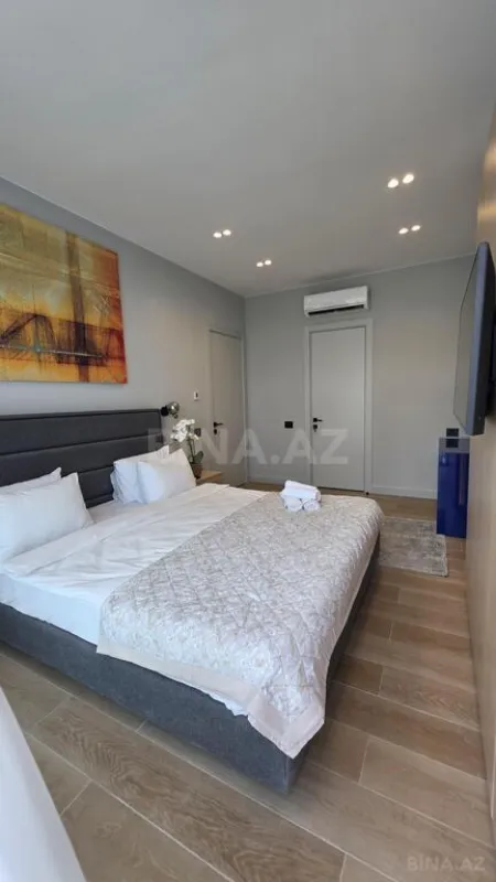 Kirayə verilir 2 otaqlı mənzil 103 m²