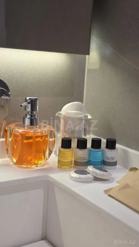 Kirayə verilir 2 otaqlı mənzil 103 m²