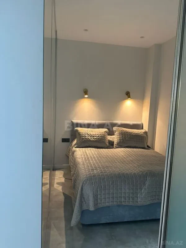 Kirayə verilir 2 otaqlı mənzil 95 m²