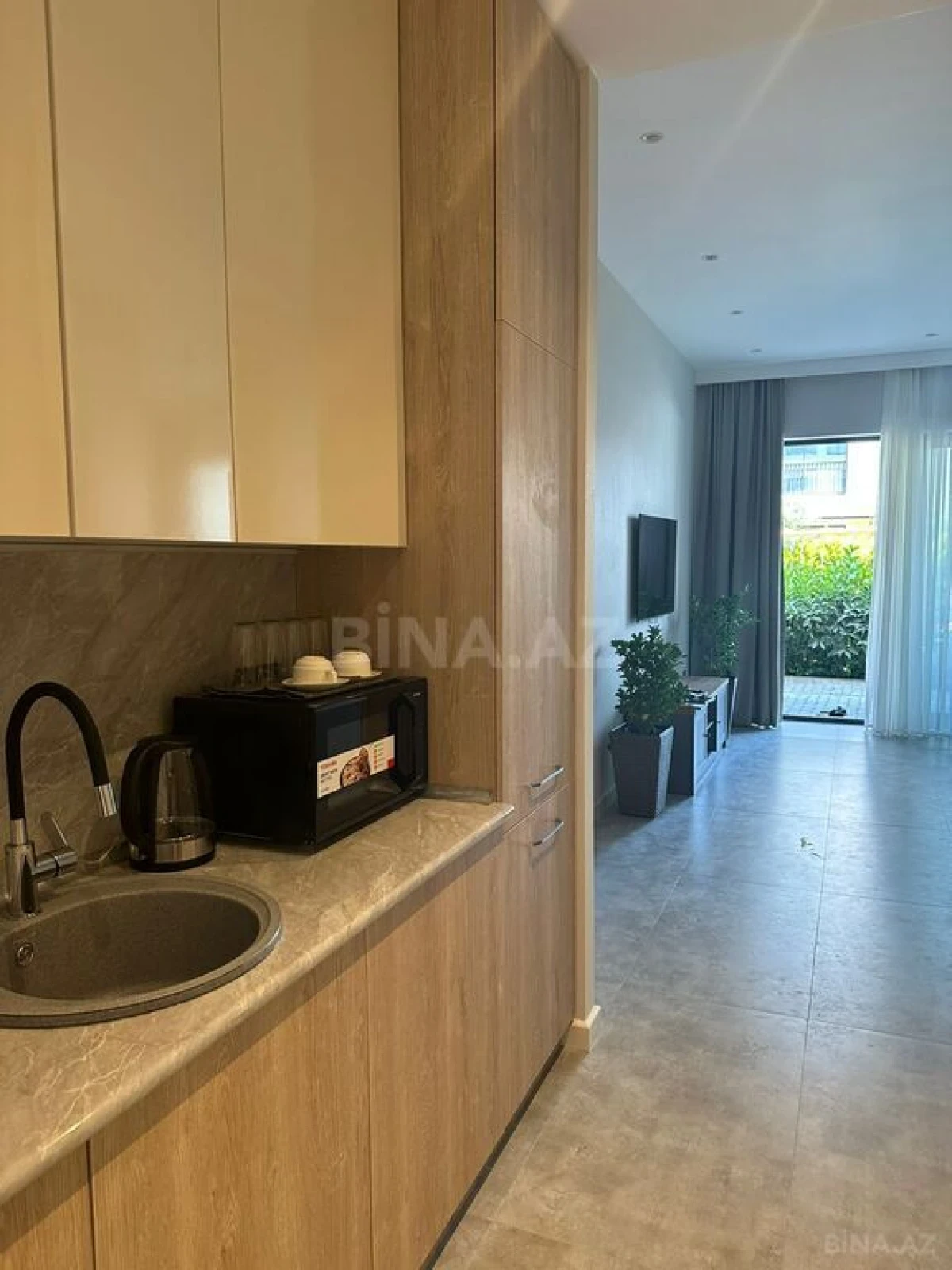 Kirayə verilir 2 otaqlı mənzil 95 m²