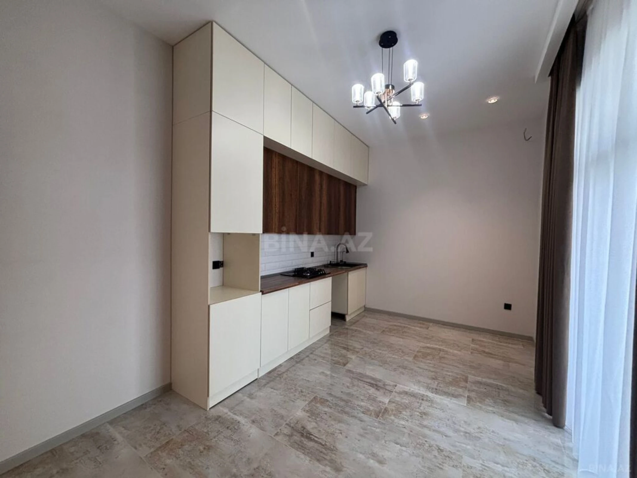 Satılır 4 otaqlı həyət evi 175 m²