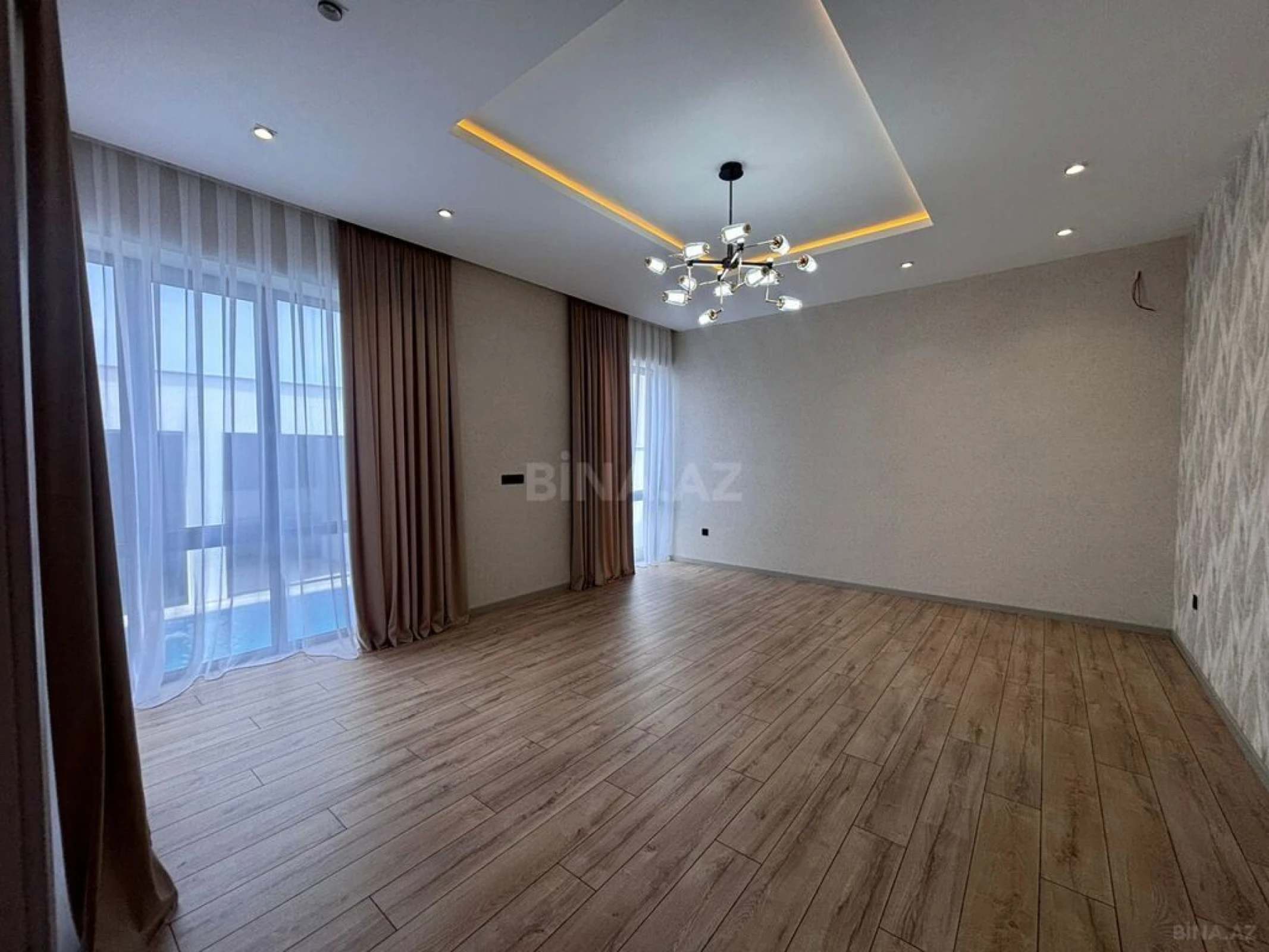 Satılır 4 otaqlı həyət evi 175 m²
