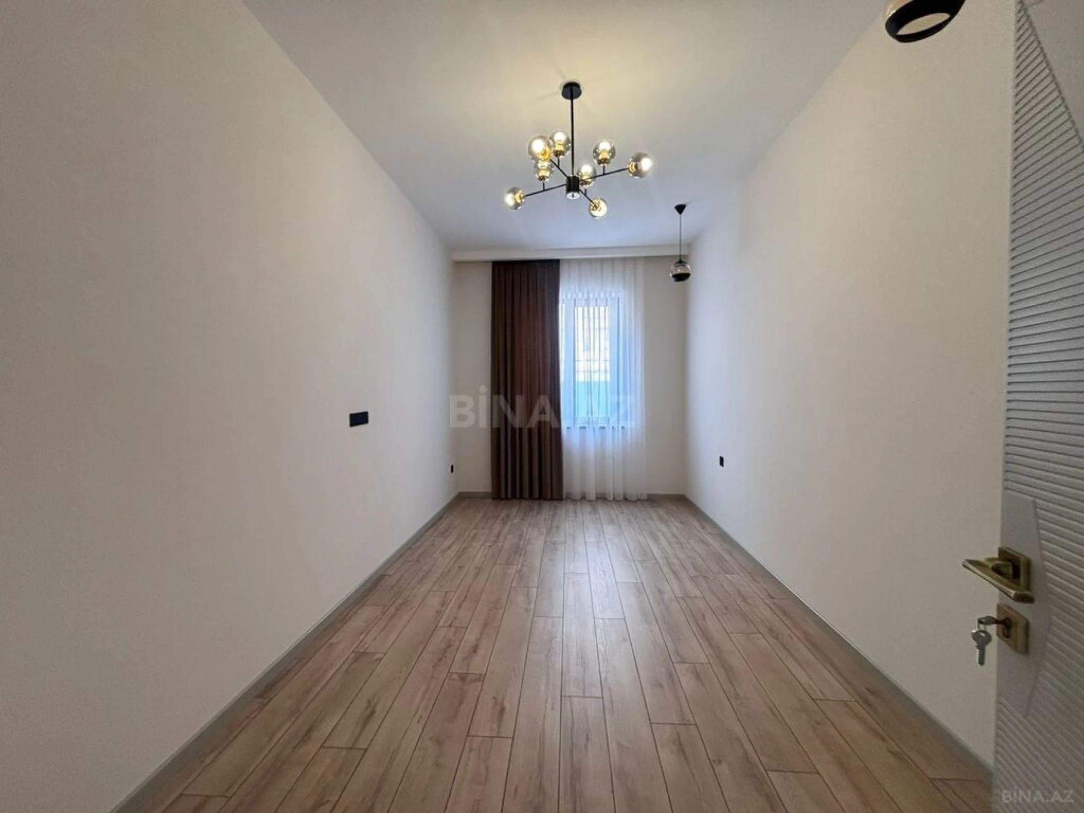 Satılır 4 otaqlı həyət evi 175 m²